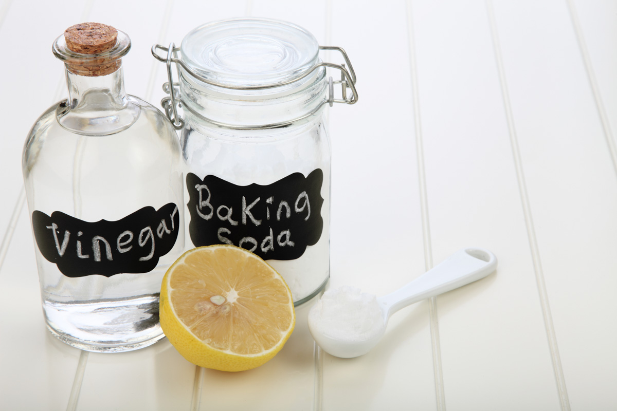 Vinegar Baking Soda and Lemon